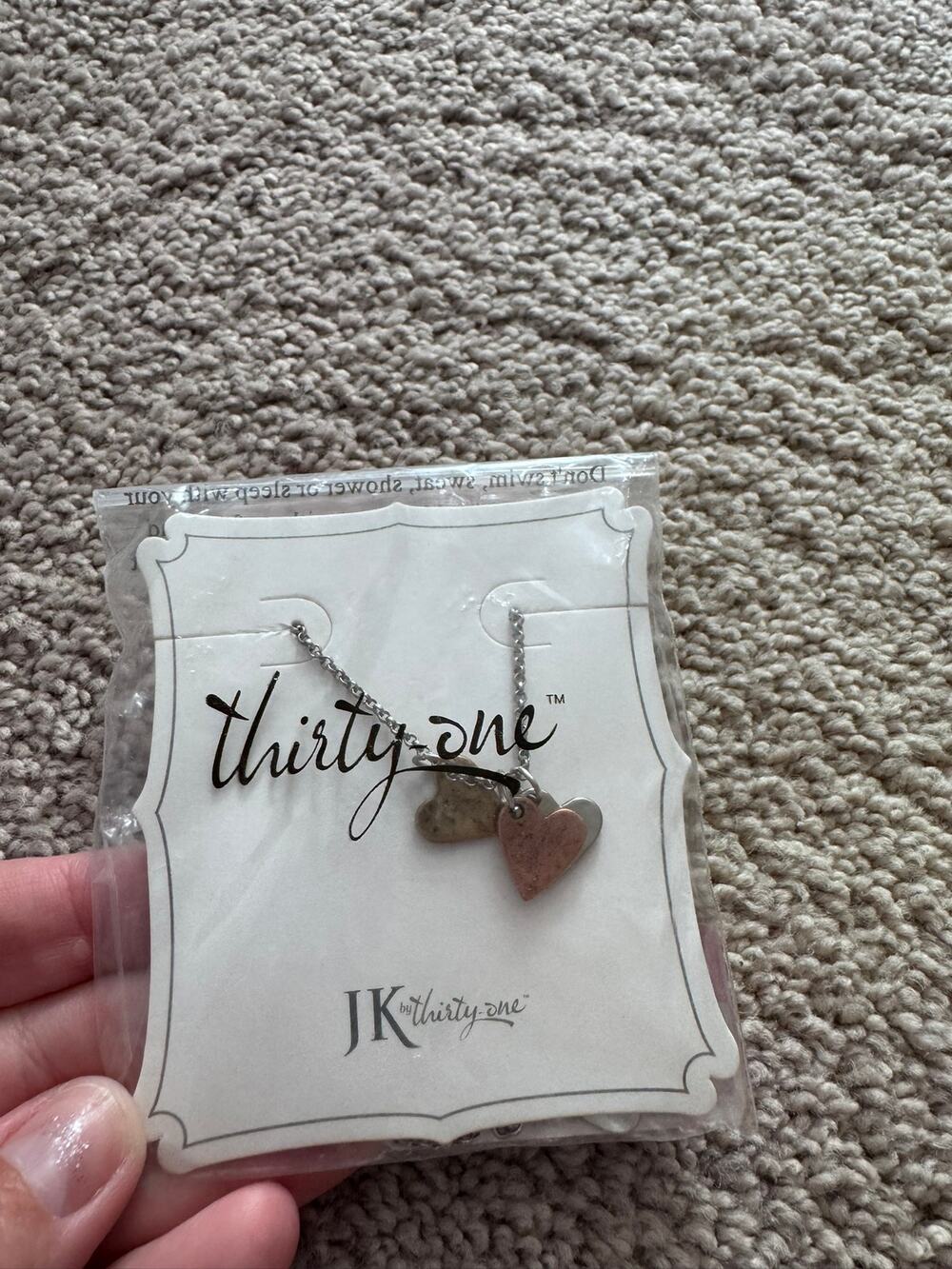 NWT JK by Thirty One Tri Tone Three Hearts Necklace XO Love Adjustable Closure